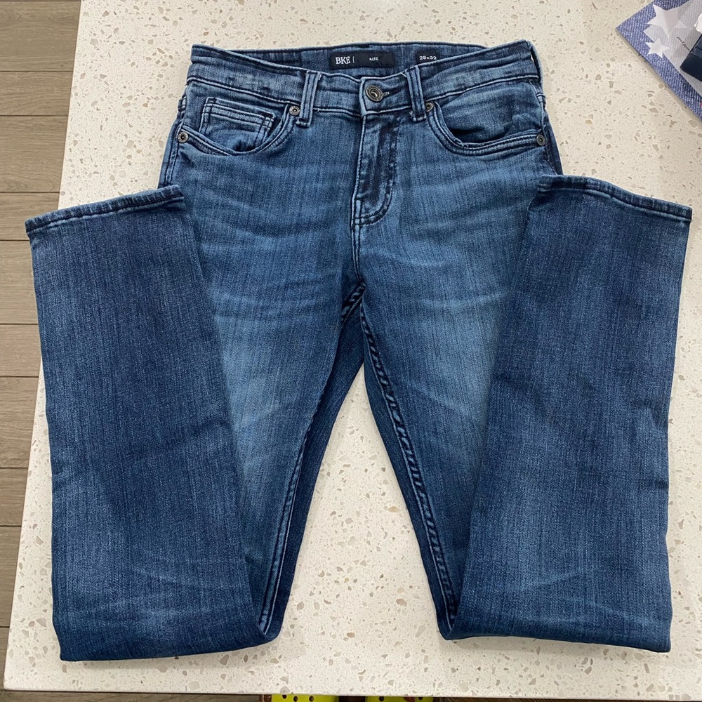 Buckle size 29X32 straight leg Jeans